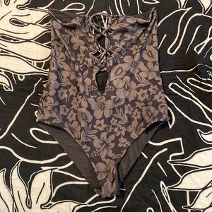 acacia swim bronx one piece in taha’a